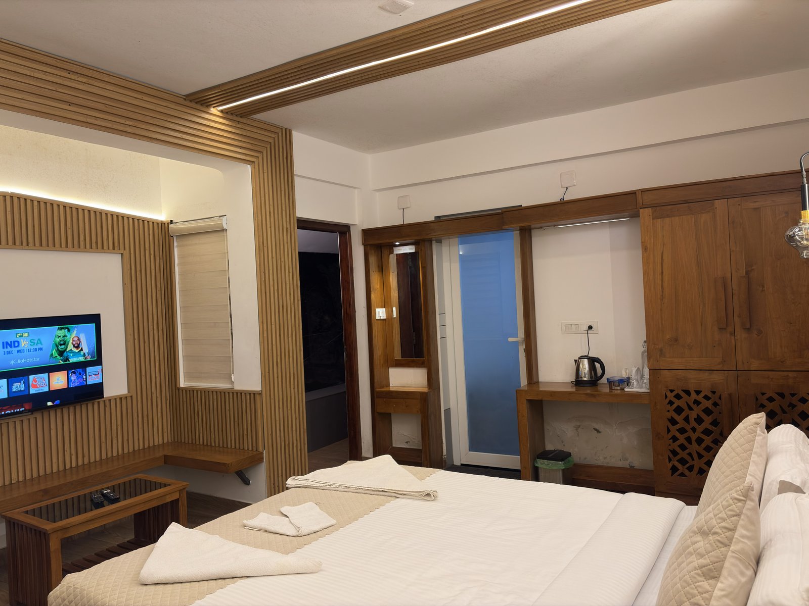 Premium Room - View 13